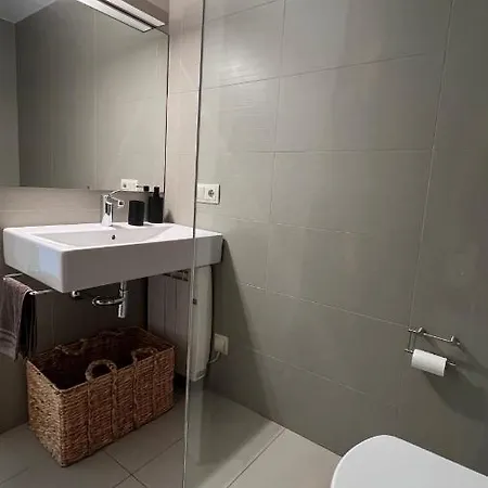 Apartment Atico De Diseno Con Terraza En El Centro De Olot